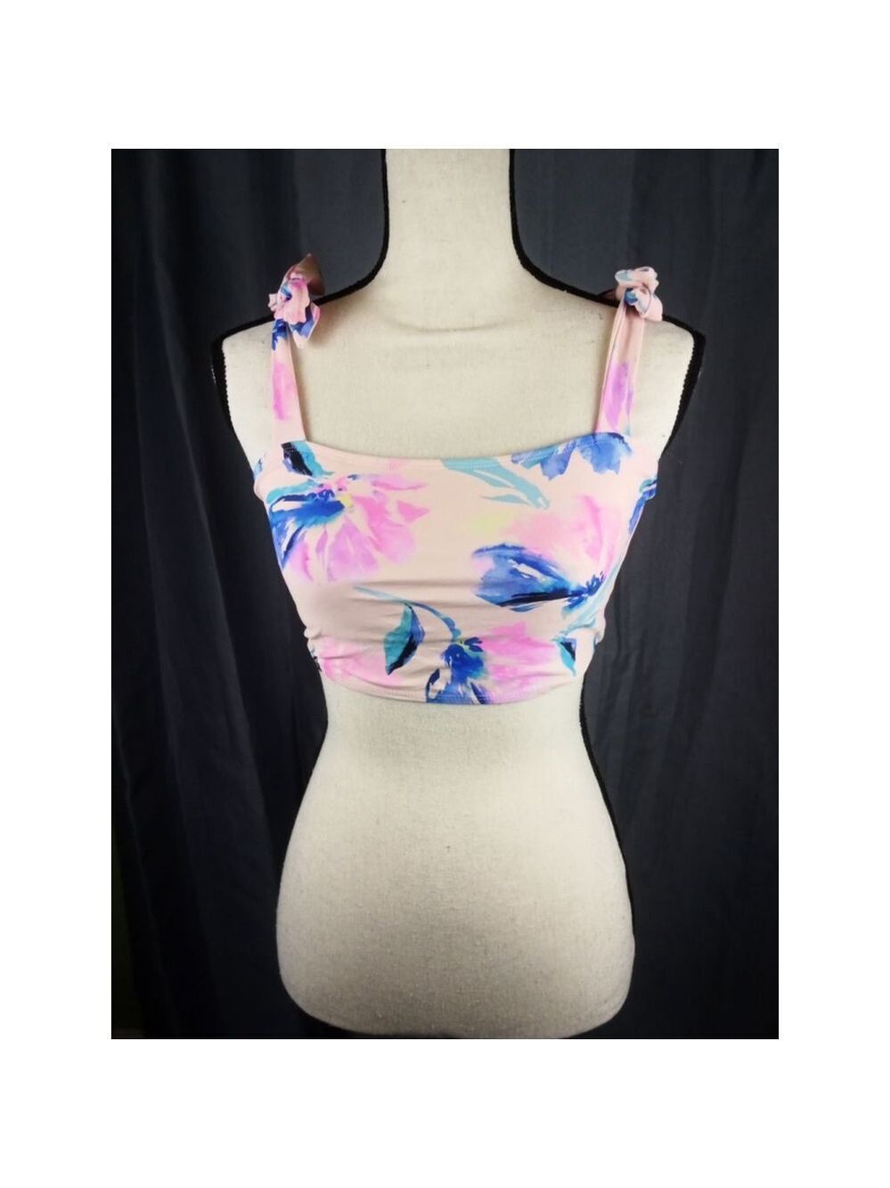 No Boundaries, pink and blue floral bikini top, size M (7-9)